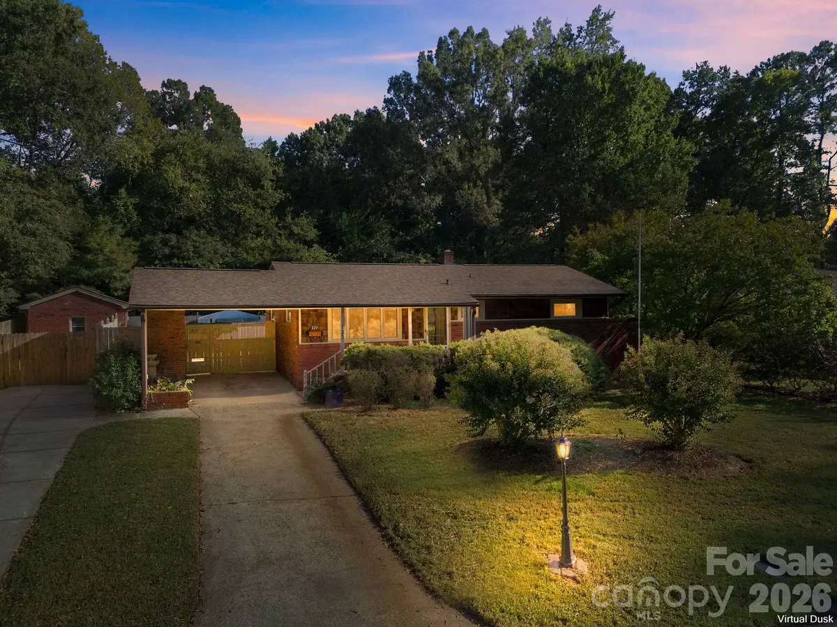 123 Hillside Avenue Sw, Concord, NC 28025 - #1