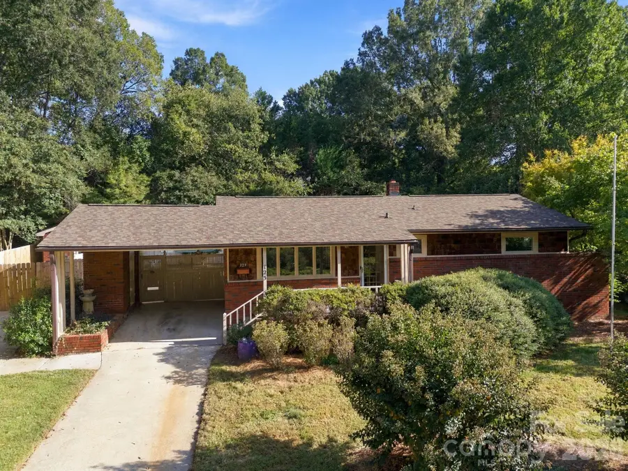123 Hillside Avenue Sw, Concord, NC 28025 - #3