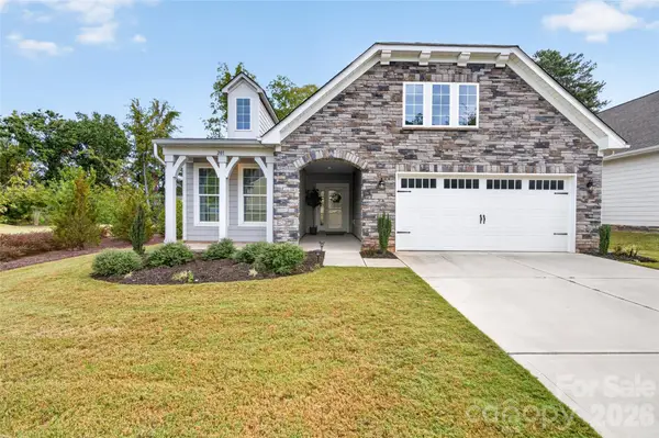 201 Picasso Lane, Mount Holly, NC 28120