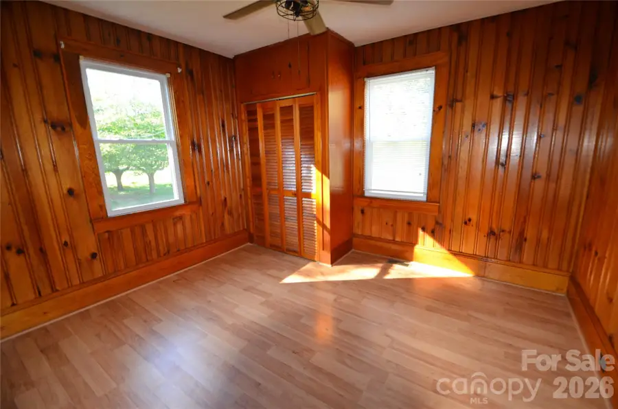 813 Powell Avenue Sw, Valdese, NC 28690 - #3