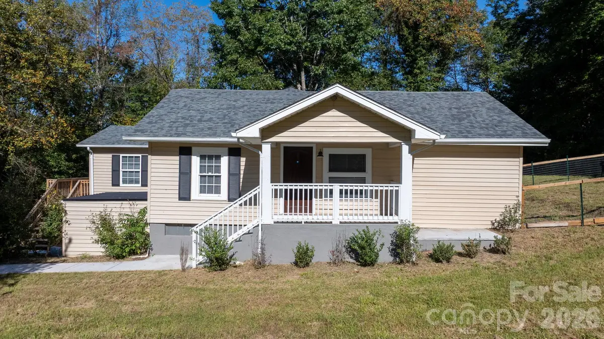 1240 Piedmont Drive, Lenoir, NC 28645 - #1
