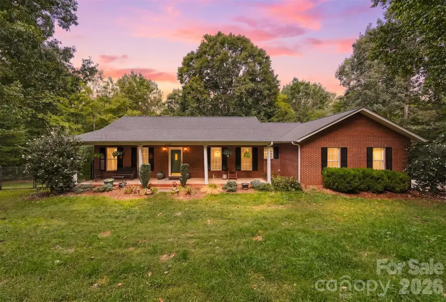 112 Jennings Lane, Taylorsville, NC 28681 - #2