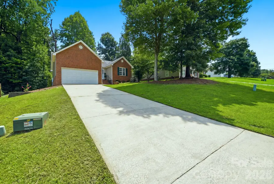 1008 Raywood Court, Matthews, NC 28104 - #3