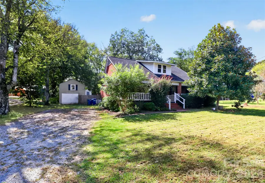 8512 E Franklin Street, Mount Pleasant, NC 28124 - #3