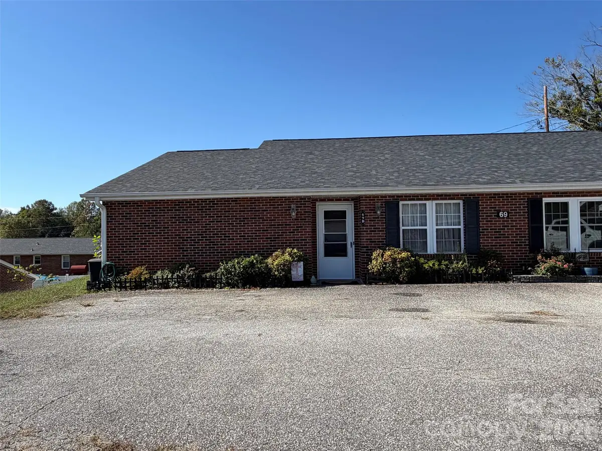 69 B Buena Vista Ridge, Marion, NC 28752 - #1
