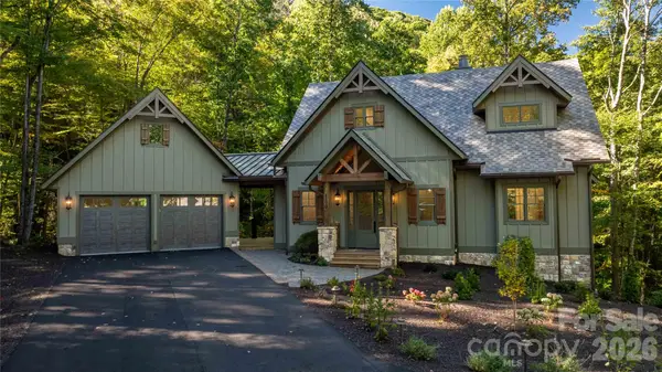 100 Dartmouth Way, Waynesville, NC 28786