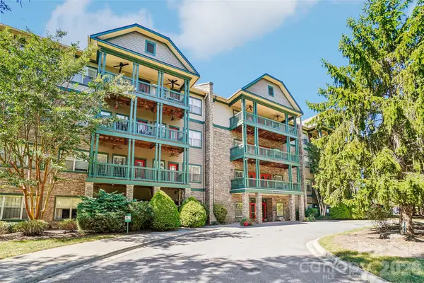 9 Kenilworth Knolls #201, Asheville, NC 28805