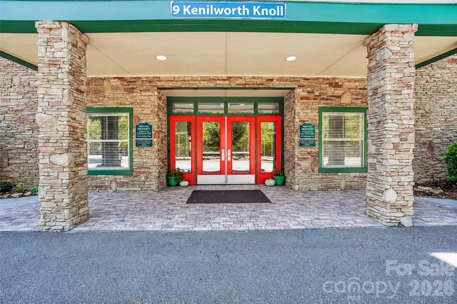 9 Kenilworth Knolls #201, Asheville, NC 28805 - #2
