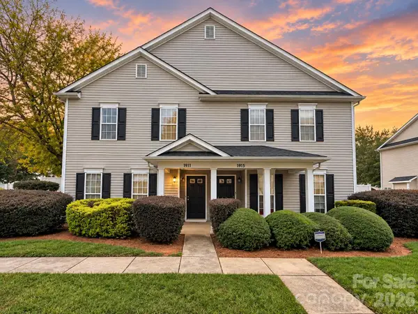 1911 Flushing Court, Charlotte, NC 28215
