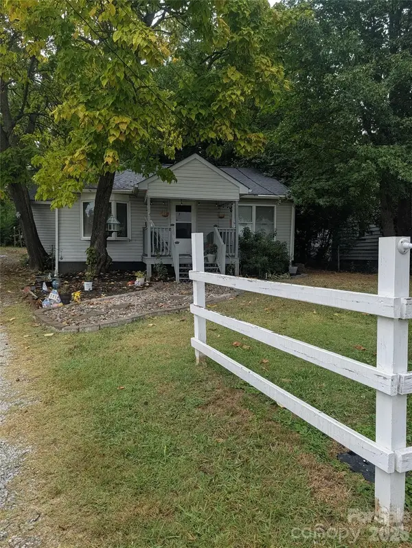 111 Englewood Drive, Archdale, NC 27263
