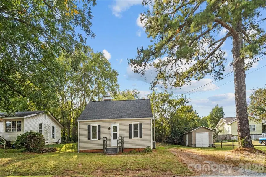 911 Carolina Avenue, Albemarle, NC 28001 - #3
