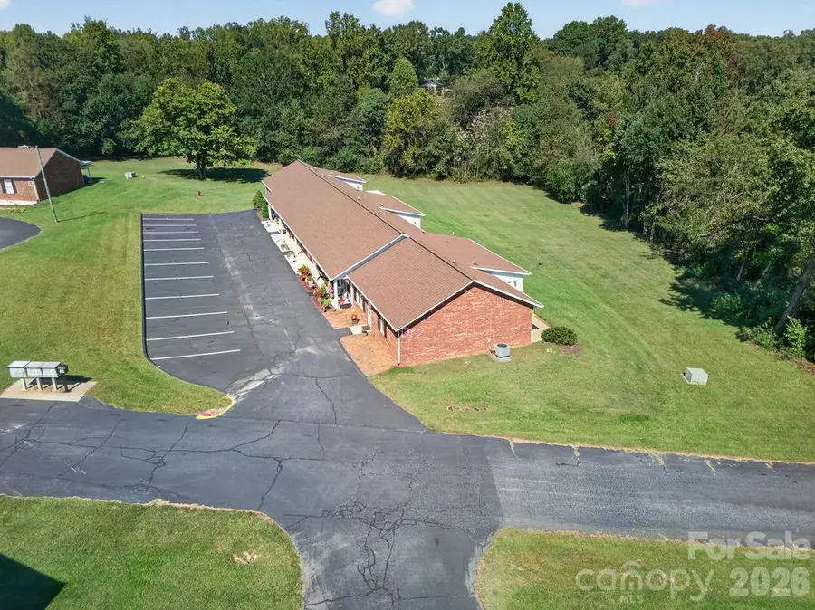 122 24th Street Nw, Hickory, NC 28601 - #3