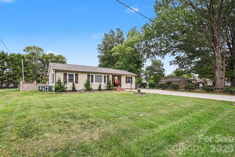 9202 Elgin Drive, Charlotte, NC 28214 - #3