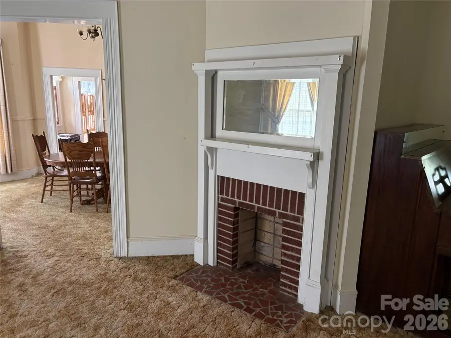 114 Hampton Street, Chester, SC 29706 - #3