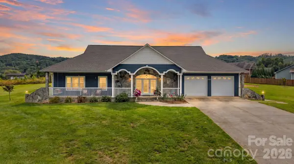 2481 Genes Loop, Morganton, NC 28655