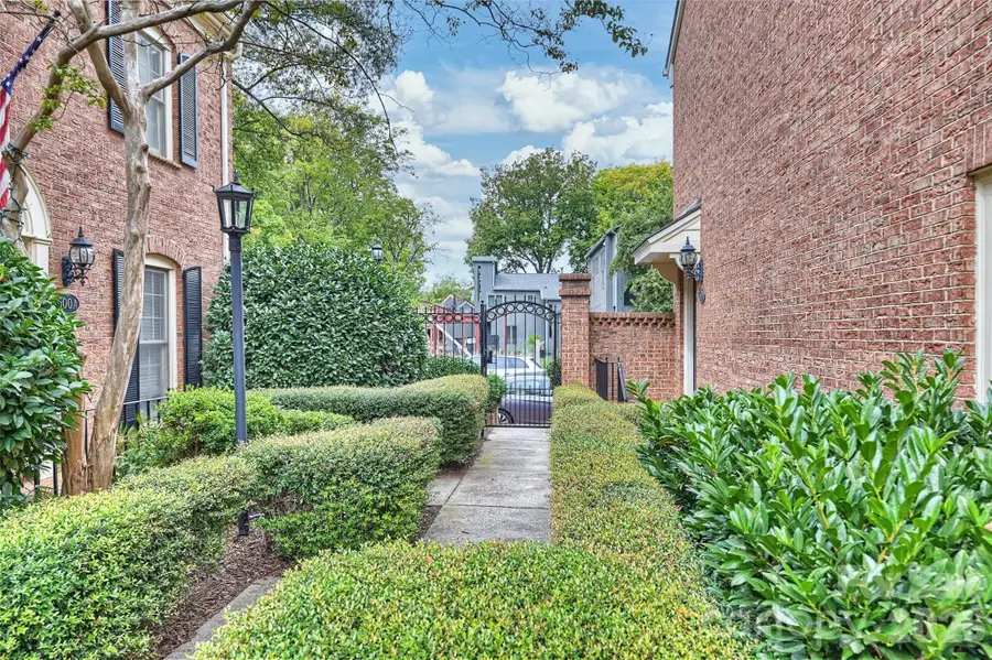 500 N Poplar Street #B, Charlotte, NC 28202 - #2