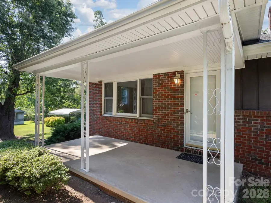 16 Ben Lippen Road, Asheville, NC 28806 - #3