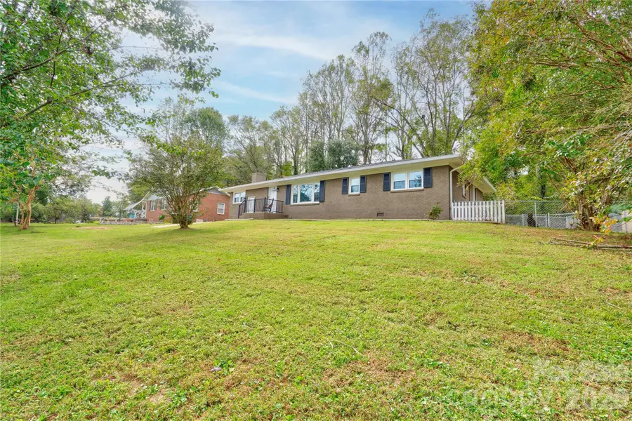 468 Edwards Street, Rutherfordton, NC 28139 - #2