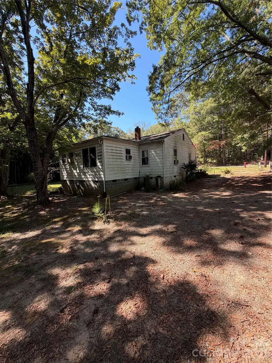 508 N 14th Street, Bessemer City, NC 28016 - #3