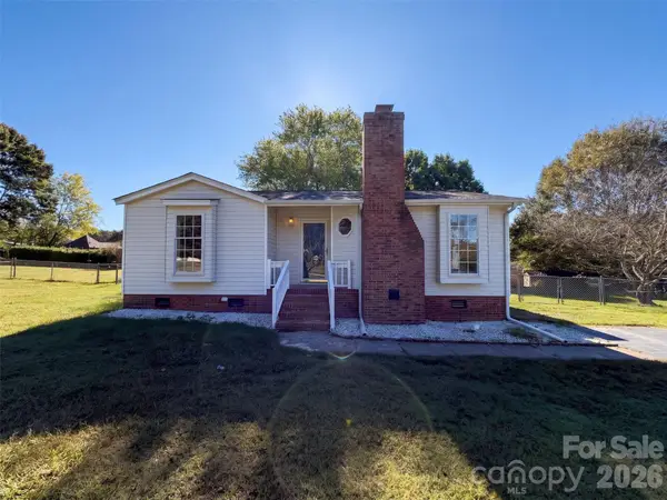 1815 Gray Bark Drive, Gastonia, NC 28054