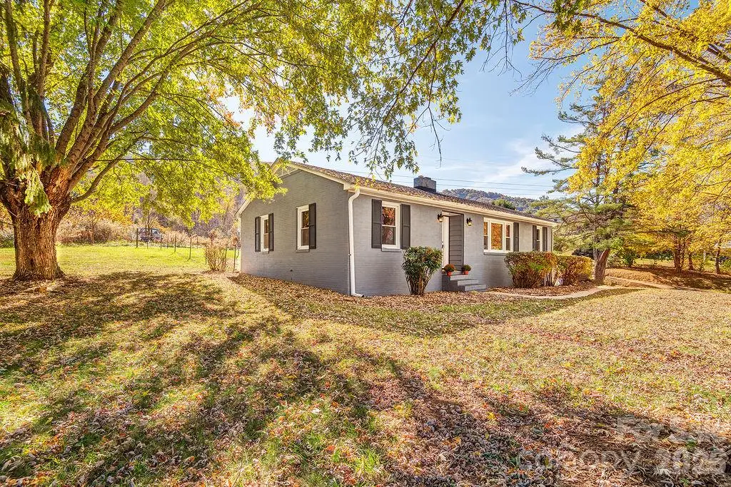 15 Dave Way, Canton, NC 28716 - #1