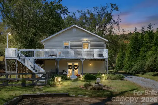 5 Mos Way, Candler, NC 28715