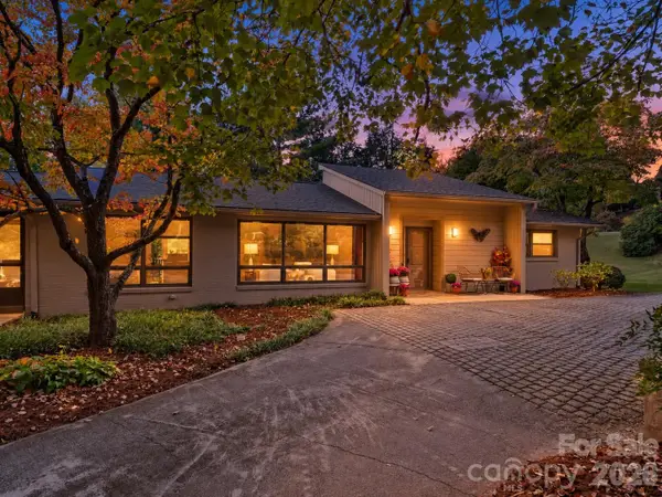 160 Stratford Road, Asheville, NC 28804