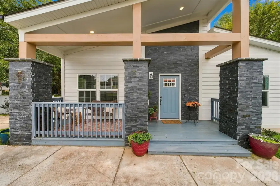 329 W F Street, Newton, NC 28658 - #2