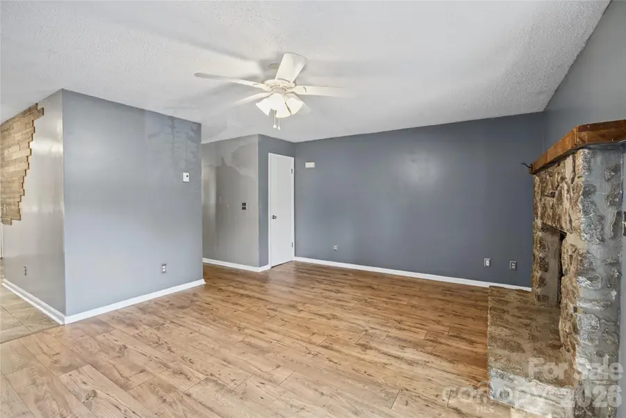 85 Wildflower Lane, Waynesville, NC 28786 - #3