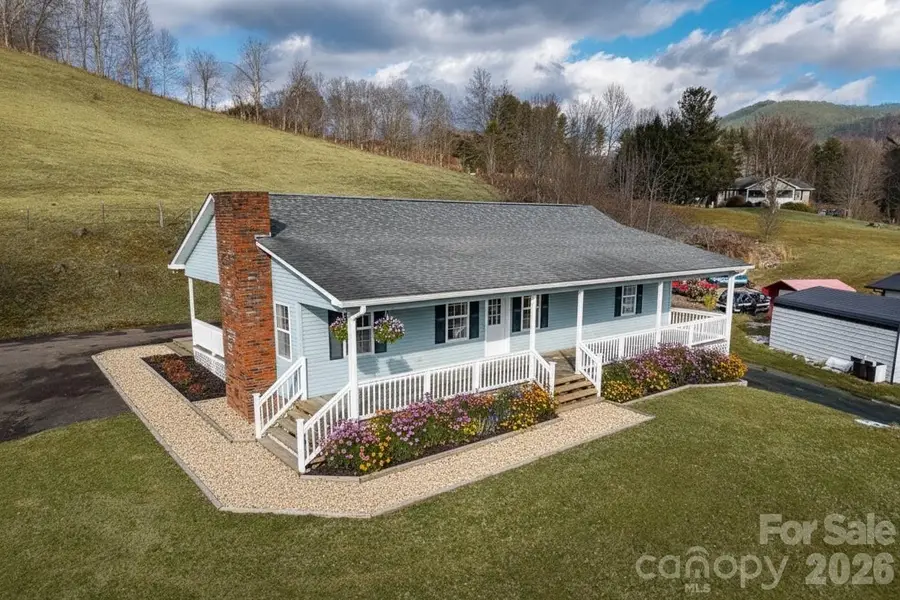 7215 Hwy 421 Highway N, Vilas, NC 28692 - #2