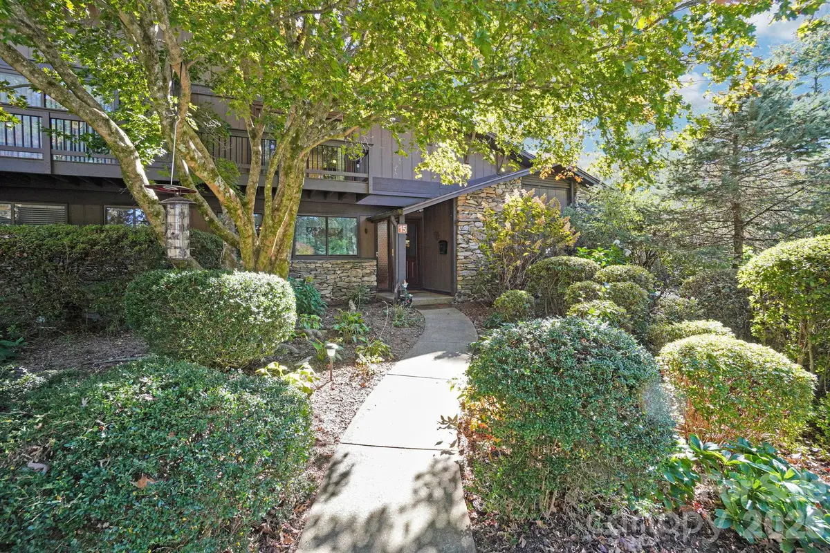 82 Laurelwood Circle W, Hendersonville, NC 28791 - #1