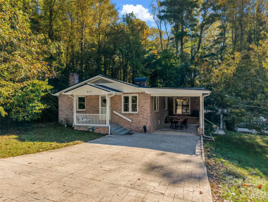 913 Dorothy Street, Hendersonville, NC 28791 - #2