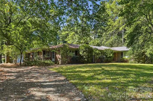 7600 Park Road, Charlotte, NC 28210
