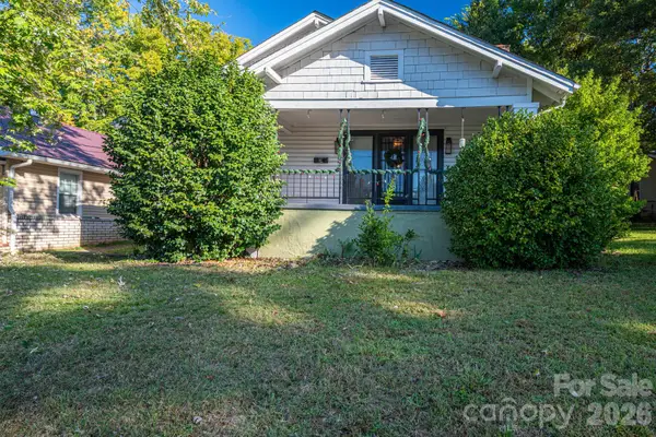 407 3rd Avenue Se, Hickory, NC 28602