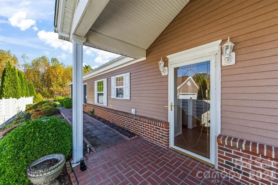 11 Heather Way #11-A, Candler, NC 28715 - #3