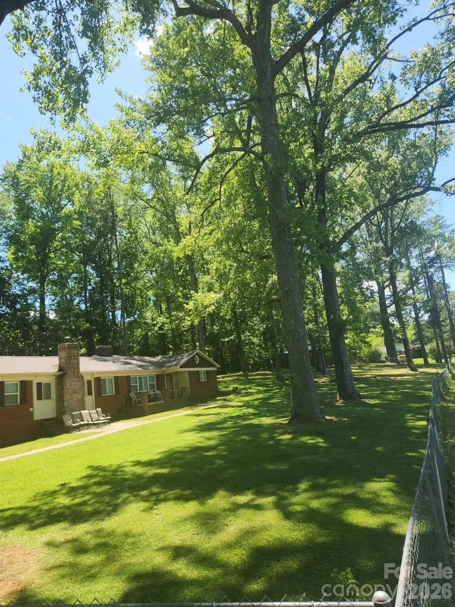 5118 Crestland Avenue, Charlotte, NC 28269 - #2