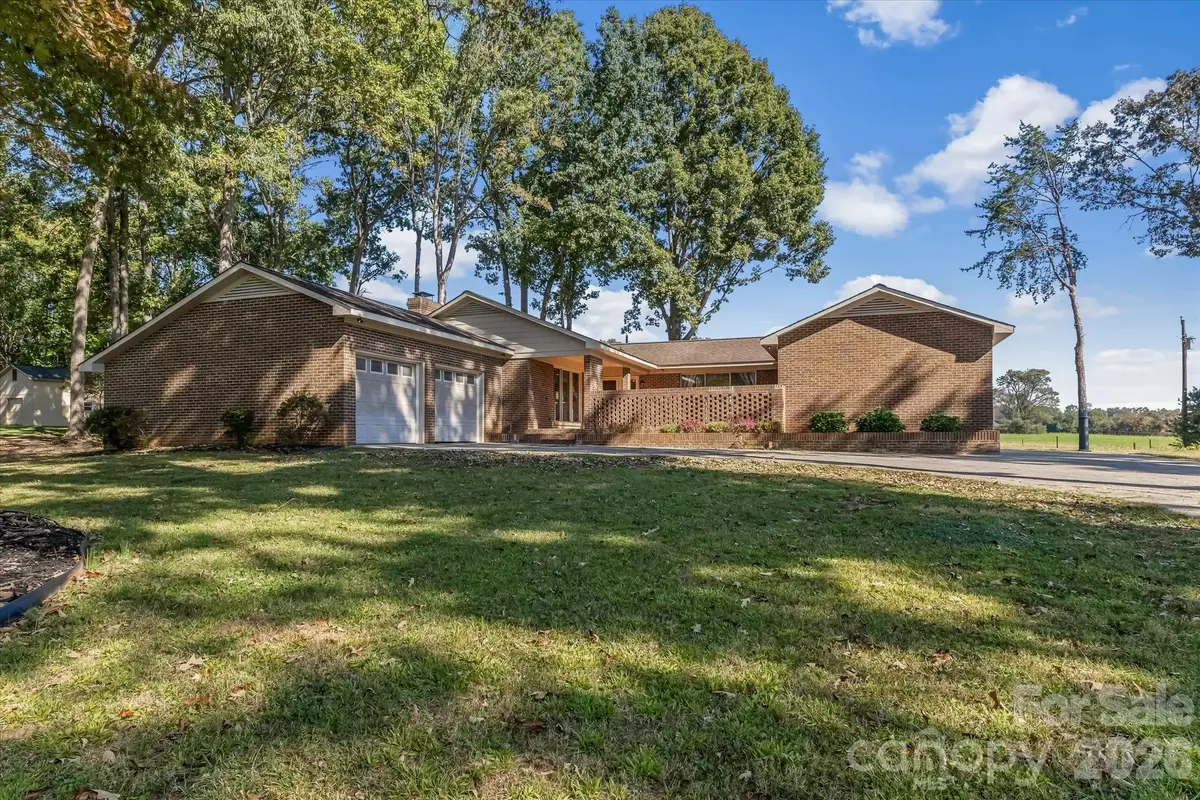 2129 Mid Oak Lane, Lincolnton, NC 28092 - #1