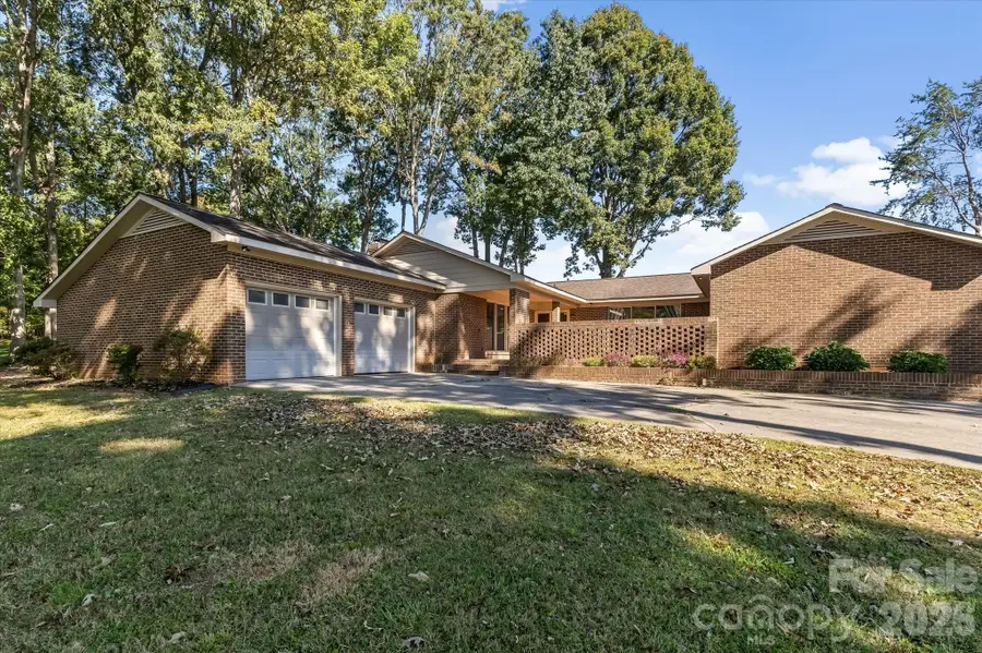 2129 Mid Oak Lane, Lincolnton, NC 28092 - #3