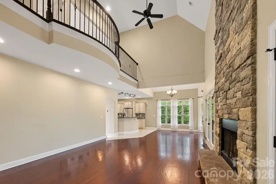 314 Woodland Drive, Swannanoa, NC 28778 - #2