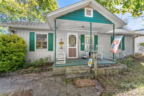 131 Central Avenue, Swannanoa, NC 28778