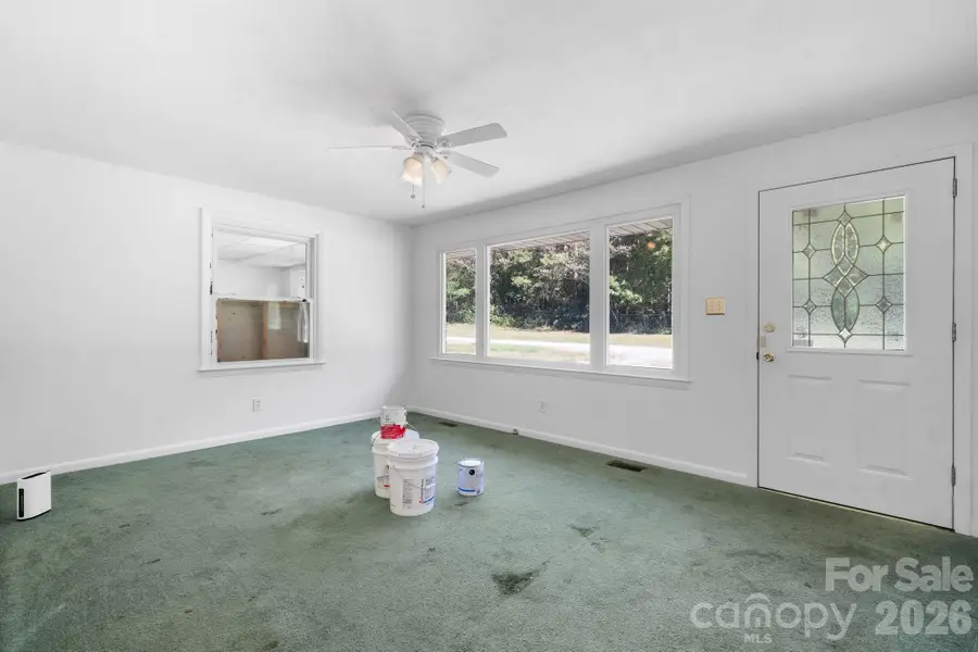 2509 29th Street Ne, Hickory, NC 28601 - #3