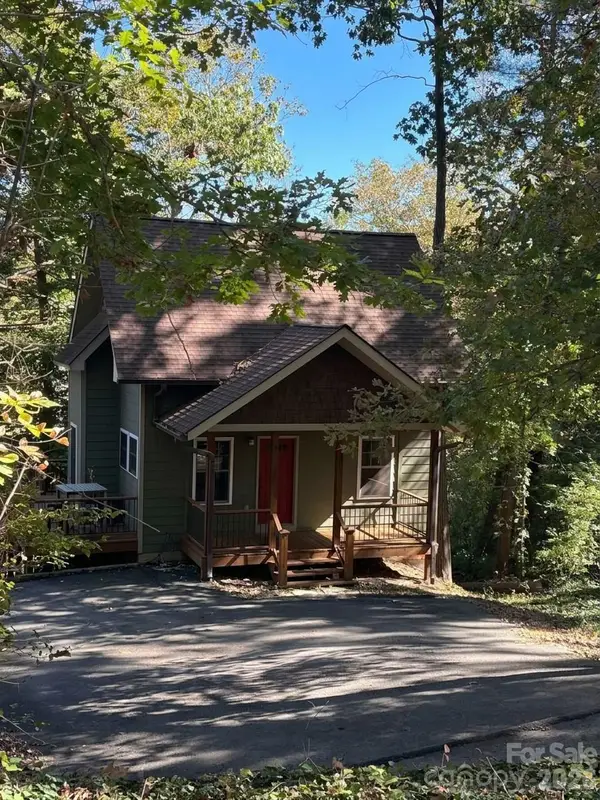 35 Hibriten Road, Asheville, NC 28801