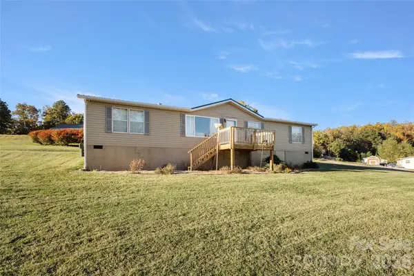 81 Dena Nix Lane, Hendersonville, NC 28792