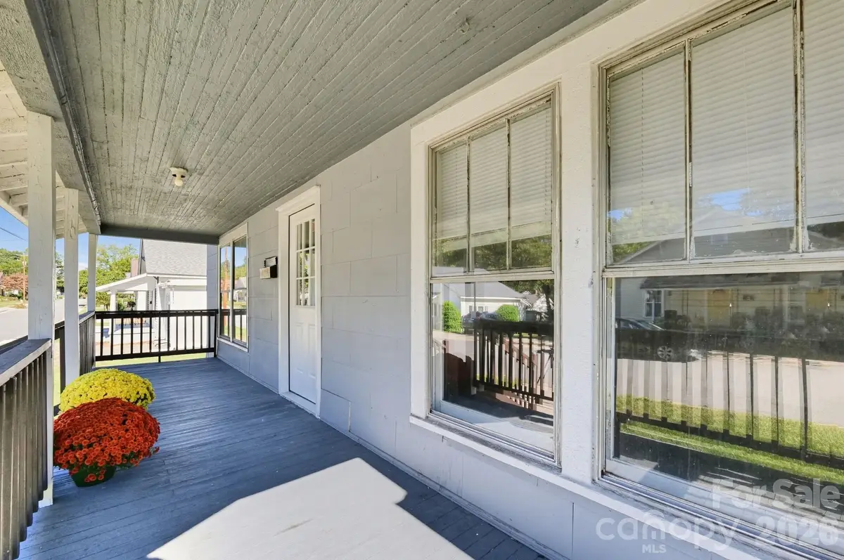 406 Doster Avenue, Mooresville, NC 28115 - #1