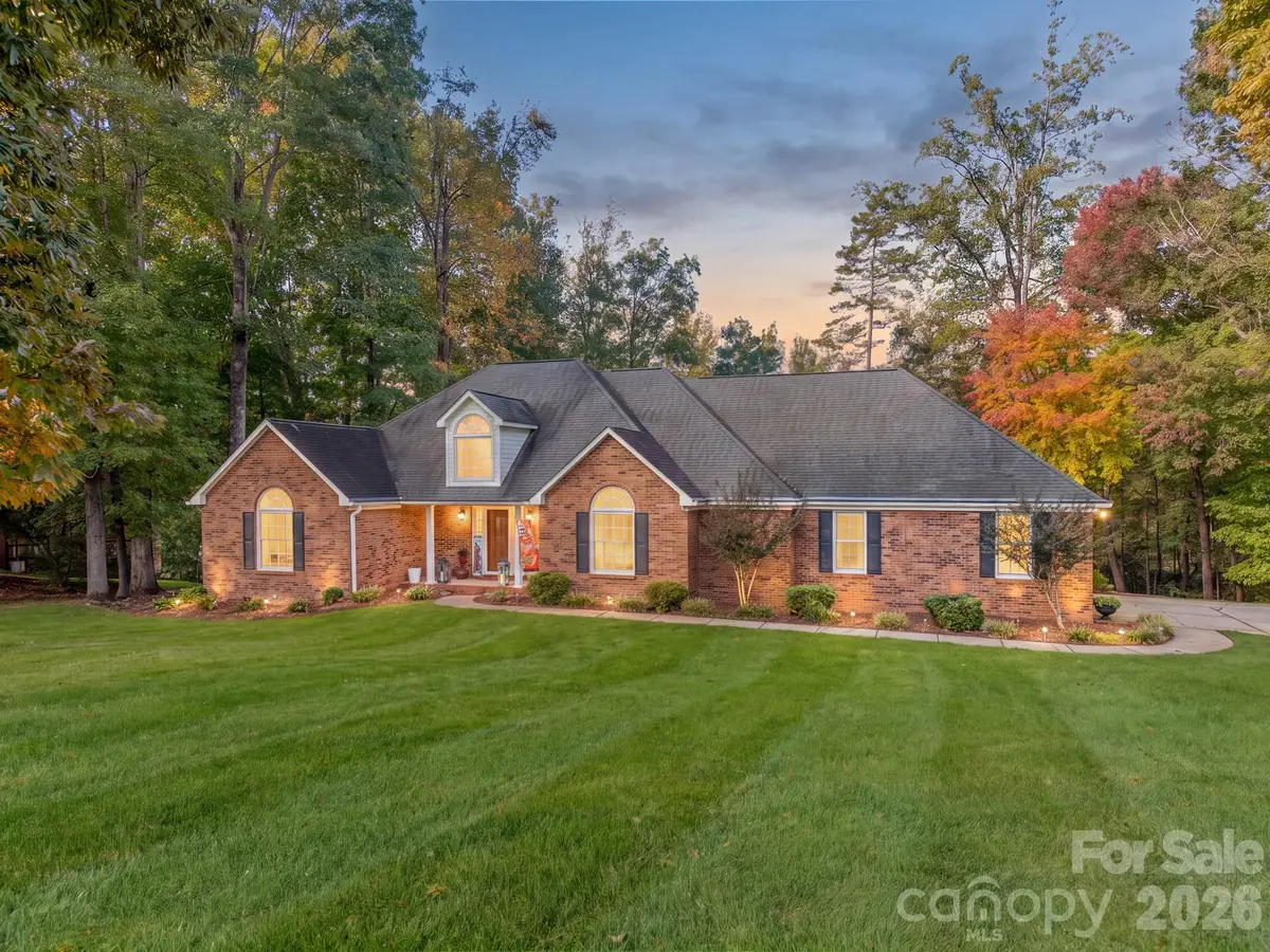 184 Foxglove Drive, Statesville, NC 28625 - #1