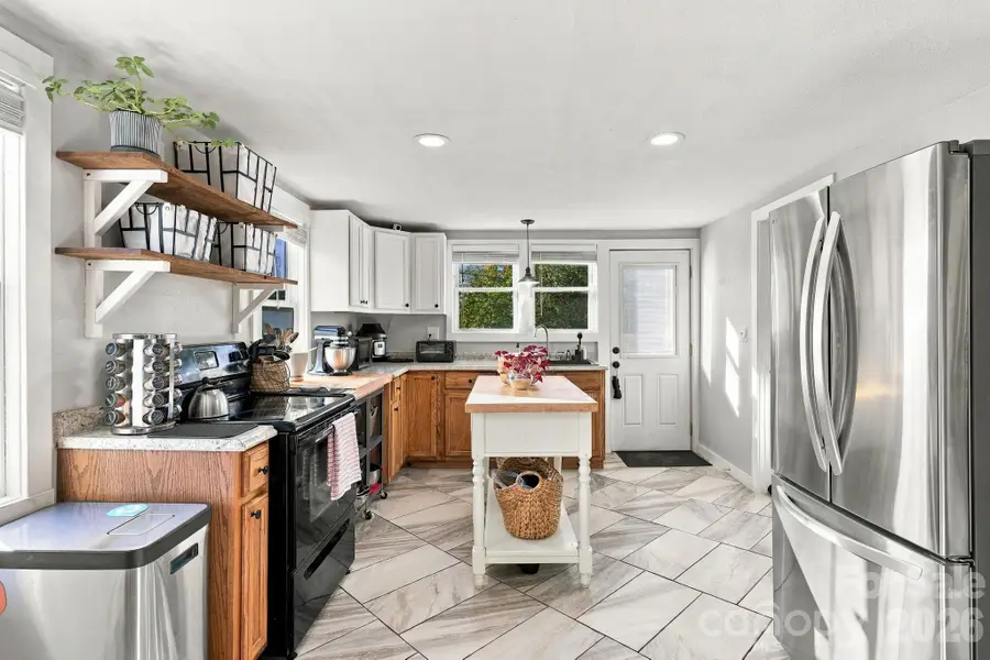 938 N Main Street, Canton, NC 28716 - #2