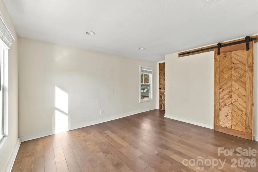 938 N Main Street, Canton, NC 28716 - #3
