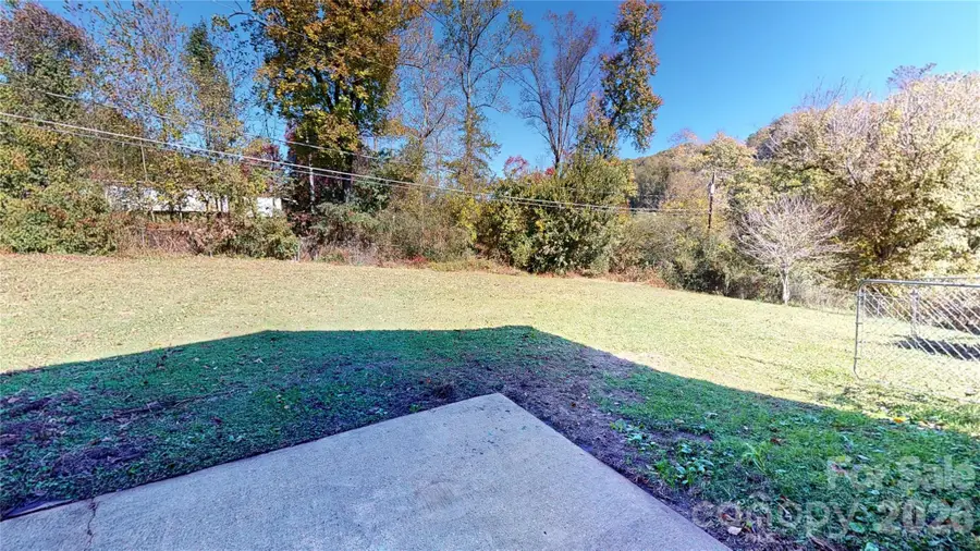101 Bond Street, Marion, NC 28752 - #3