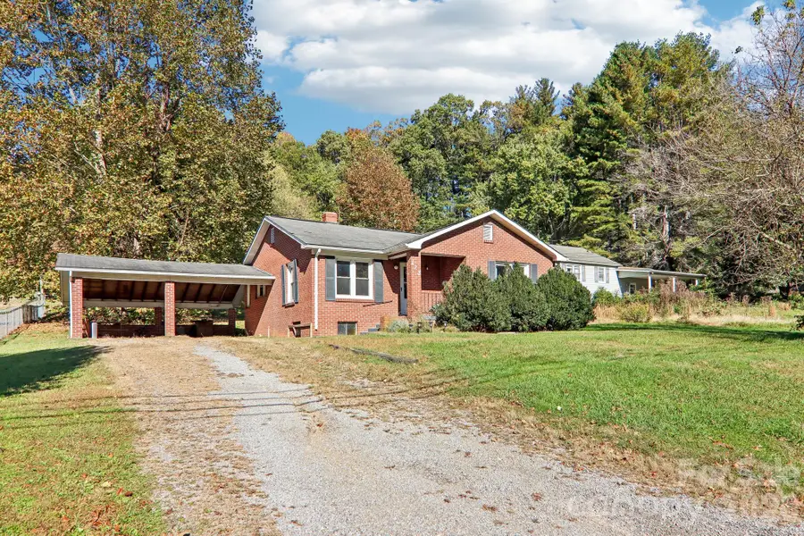 88 Nesbitt Street, Waynesville, NC 28786 - #3