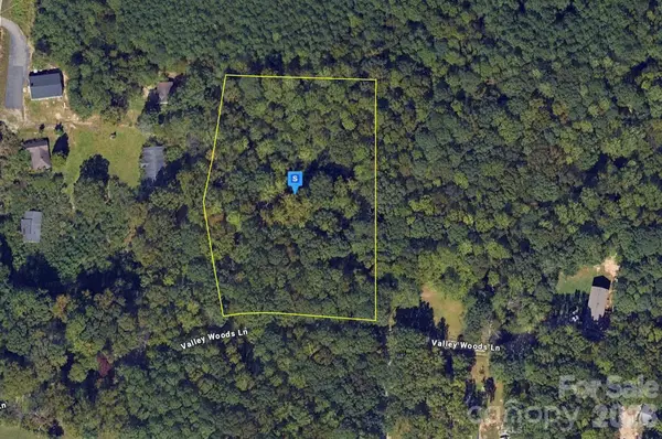 6716 Valley Woods Lane, Cary, NC 27519